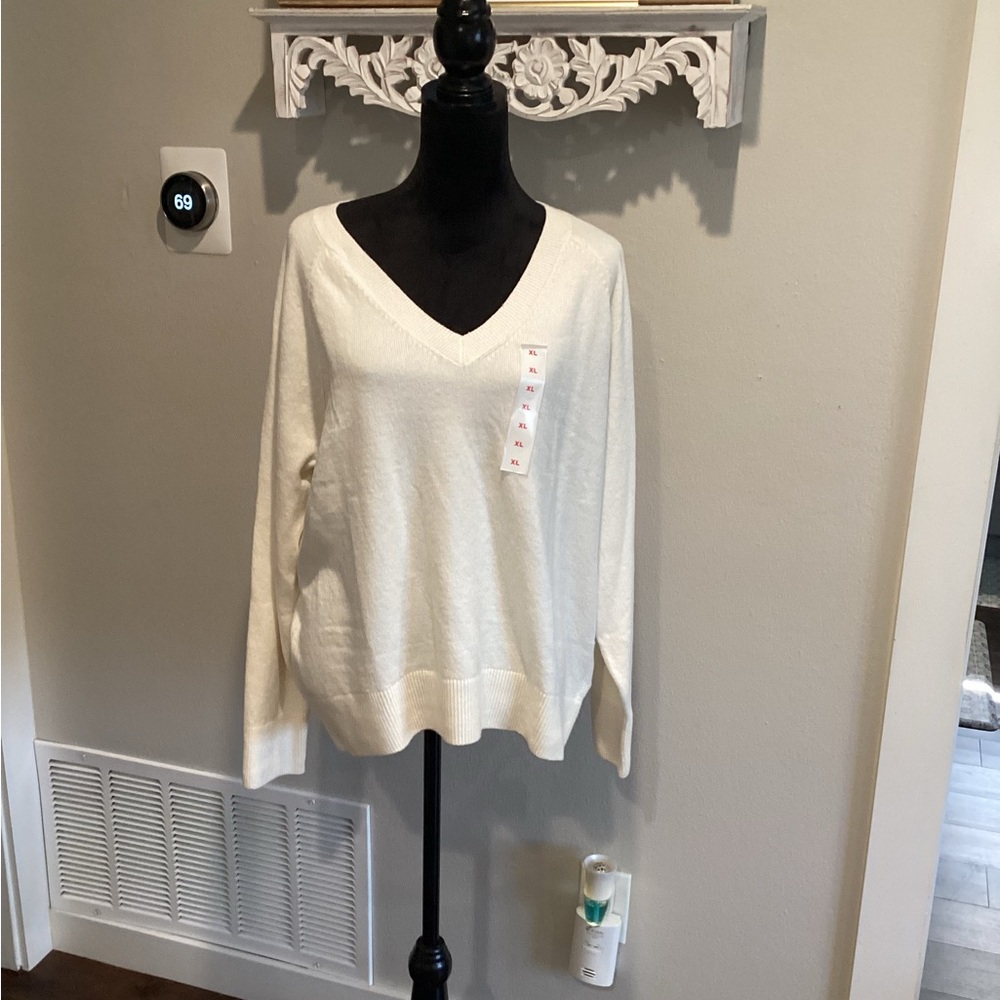 Women's V-Neck Cream Sweater - Classic Pullover